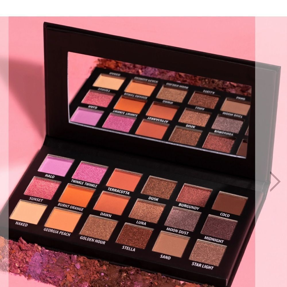 KAB Cosmetics Day & Night Eye Shadow Palette highly pigmented pretty shades